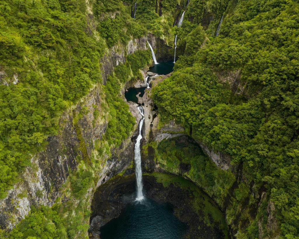 Photo aérienne drone cascades